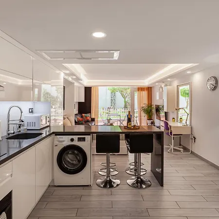 Modern & Elegant Loft Lejlighed *