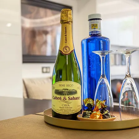 Modern & Elegant Loft דירה פלאייה דל אינגלז